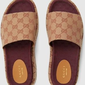 GUCCI canvas slides